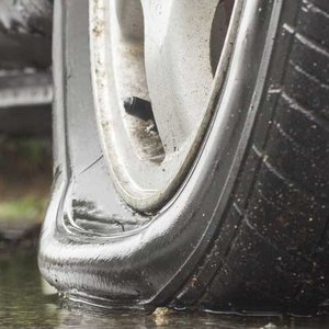 Flat Tire – Drive or Not to Drive?